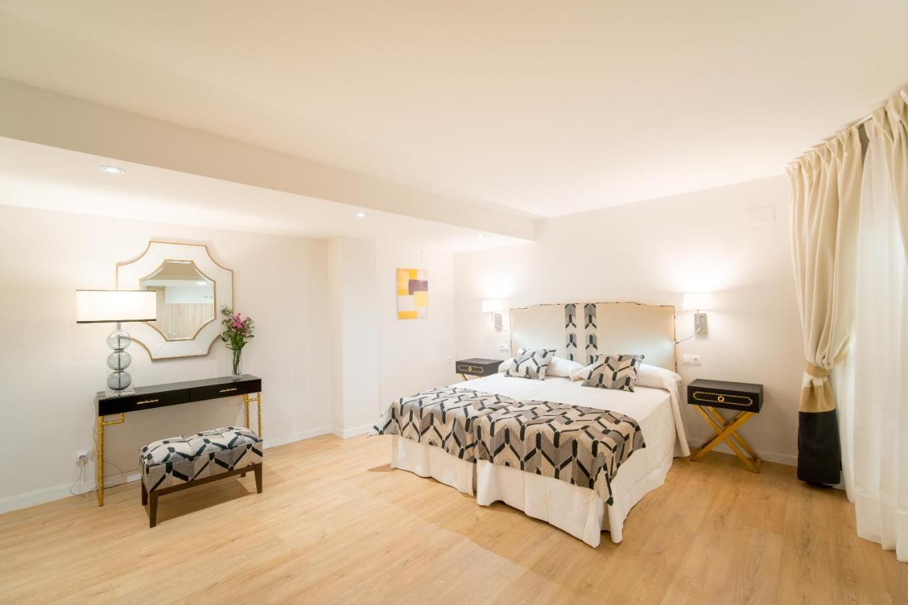 Aparthotel Arco Macarena Lofts à Séville Extérieur photo